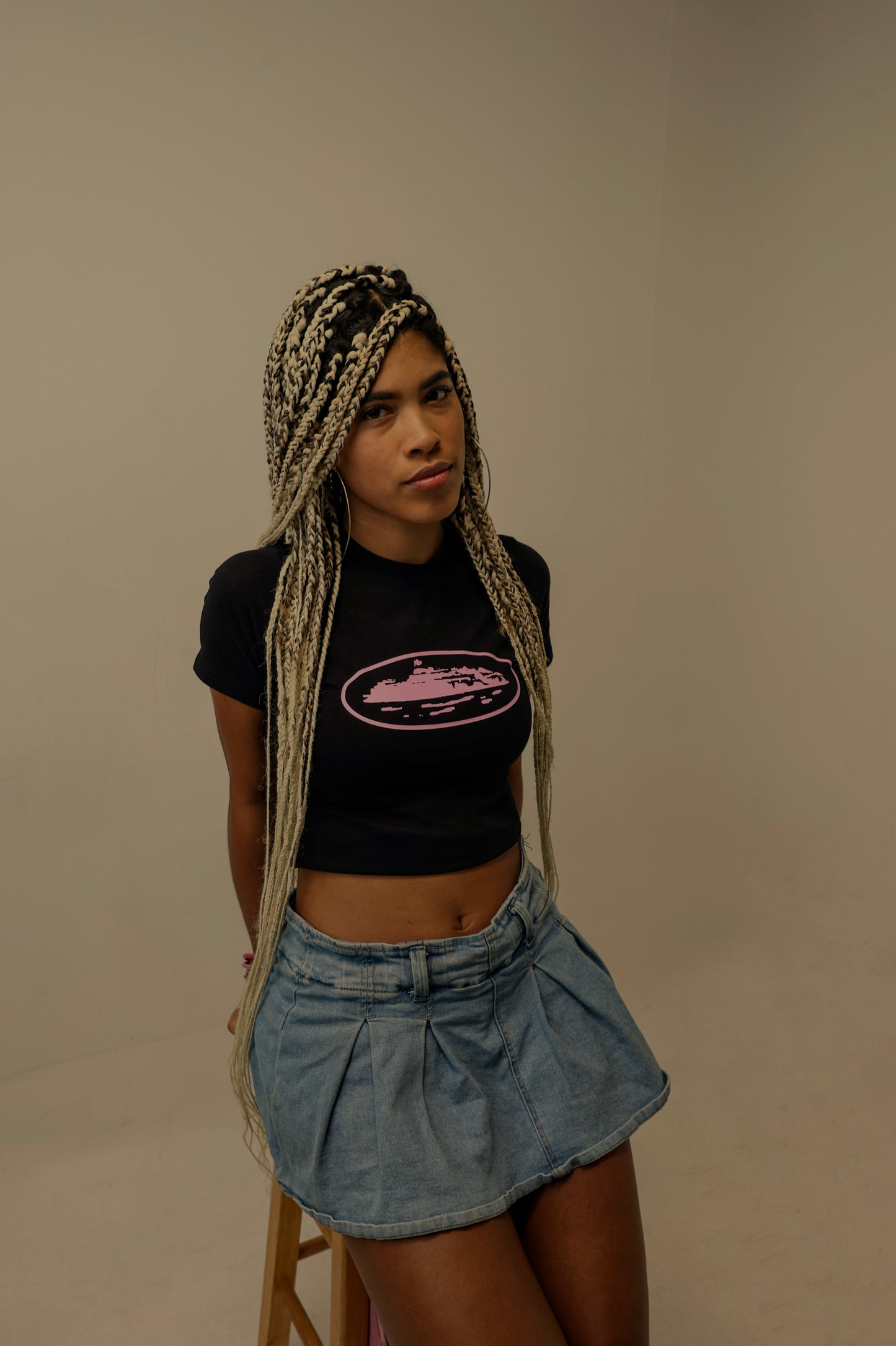 Corteiz “Women Alcatraz Black And Pink Baby Top”